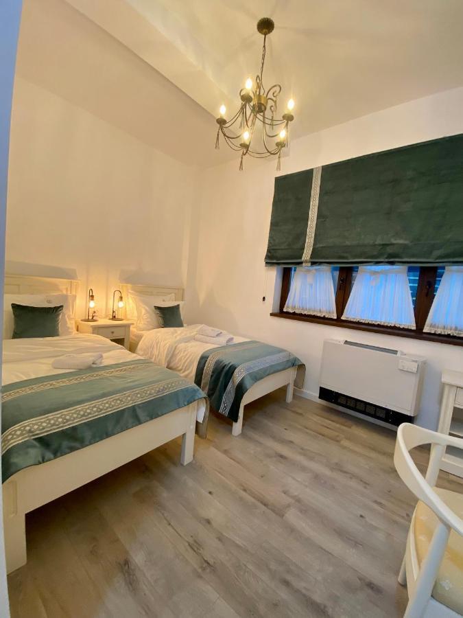 Chambre Lits Jumeaux pour Personnes à Mobilité Réduite